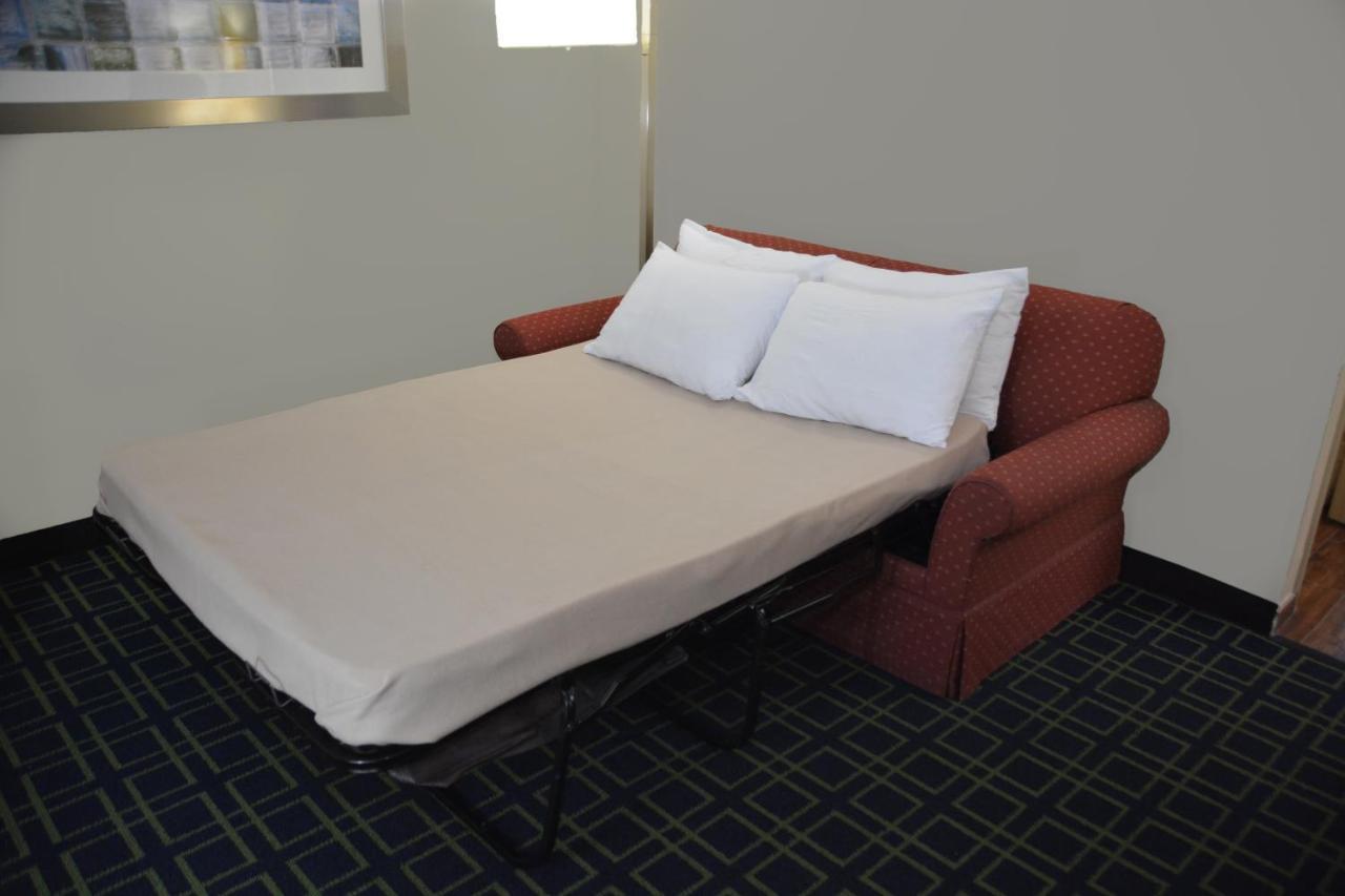 Quality Inn & Suites ダブリン エクステリア 写真
